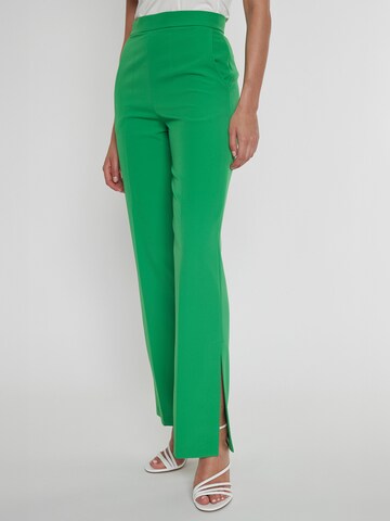 Regular Pantalon à plis ' Pacoa ' Ana Alcazar en vert : devant