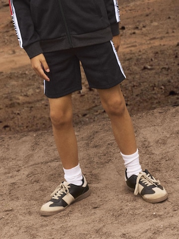 NAME IT - regular Pantalón en negro