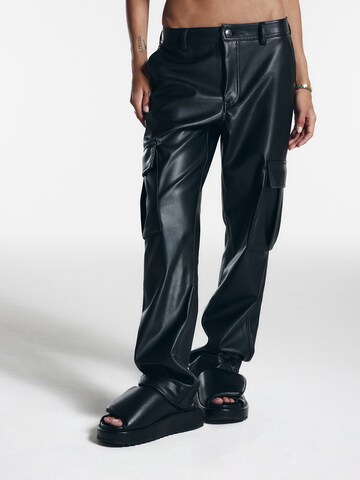 ABOUT YOU x Chiara Biasi Regular Cargo trousers 'Luna' in Black: front