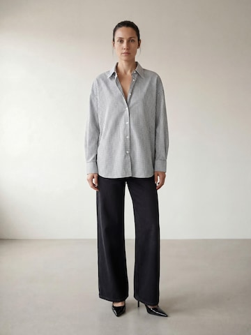 ARMIE Blouse 'The Carla Shirt' in Wit