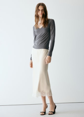 Tricou 'LIA' de la MANGO pe gri