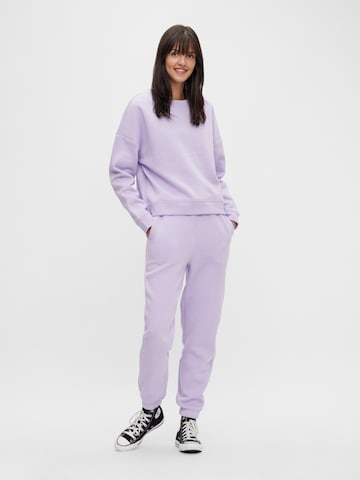 Sweat-shirt 'CHILLI' PIECES en violet