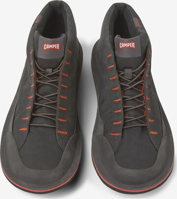 Sneaker bassa 'Beetle' di CAMPER in grigio