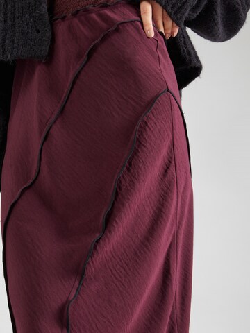 Jupe TOPSHOP en rouge