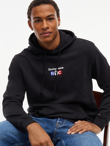 Tommy Jeans Sweatshirt 'NYC' in Zwart