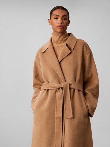 Calvin Klein Between-season jacket in Brown: front