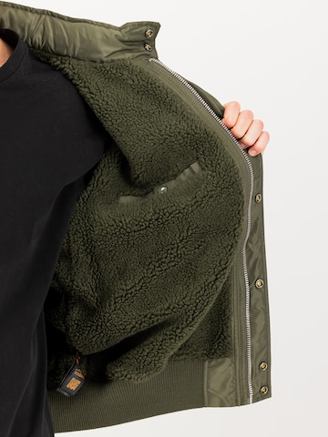 ALPHA INDUSTRIES Jacke 'M-65' in Grün: Vorderseite