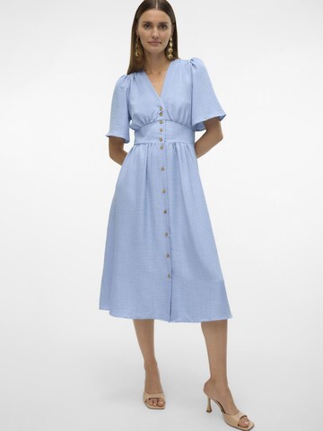Robe-chemise 'VMMELANEY' VERO MODA en bleu