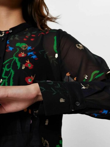 Robe-chemise 'NUKYNDALL' NÜMPH en noir