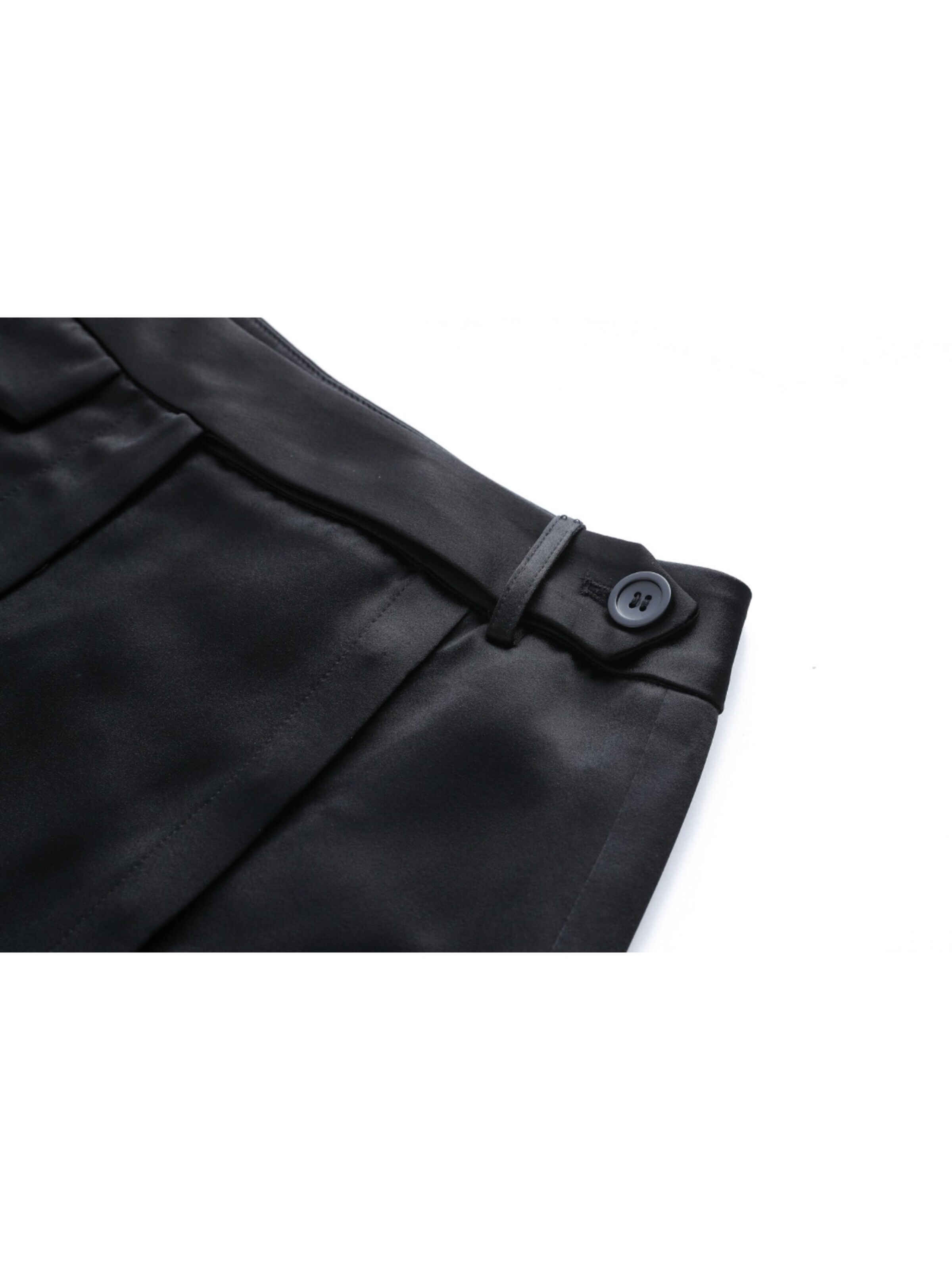 regular Pantaloni 'Hand-Sewn Slit Trousers' di iellele in nero