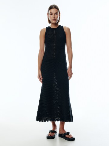 EDITED Kootud kleit 'Leila', värv must: eest vaates