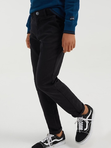 WE Fashion Slim fit Trousers in Black: front