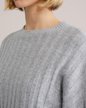 WE Fashion Kampsun, värv hall