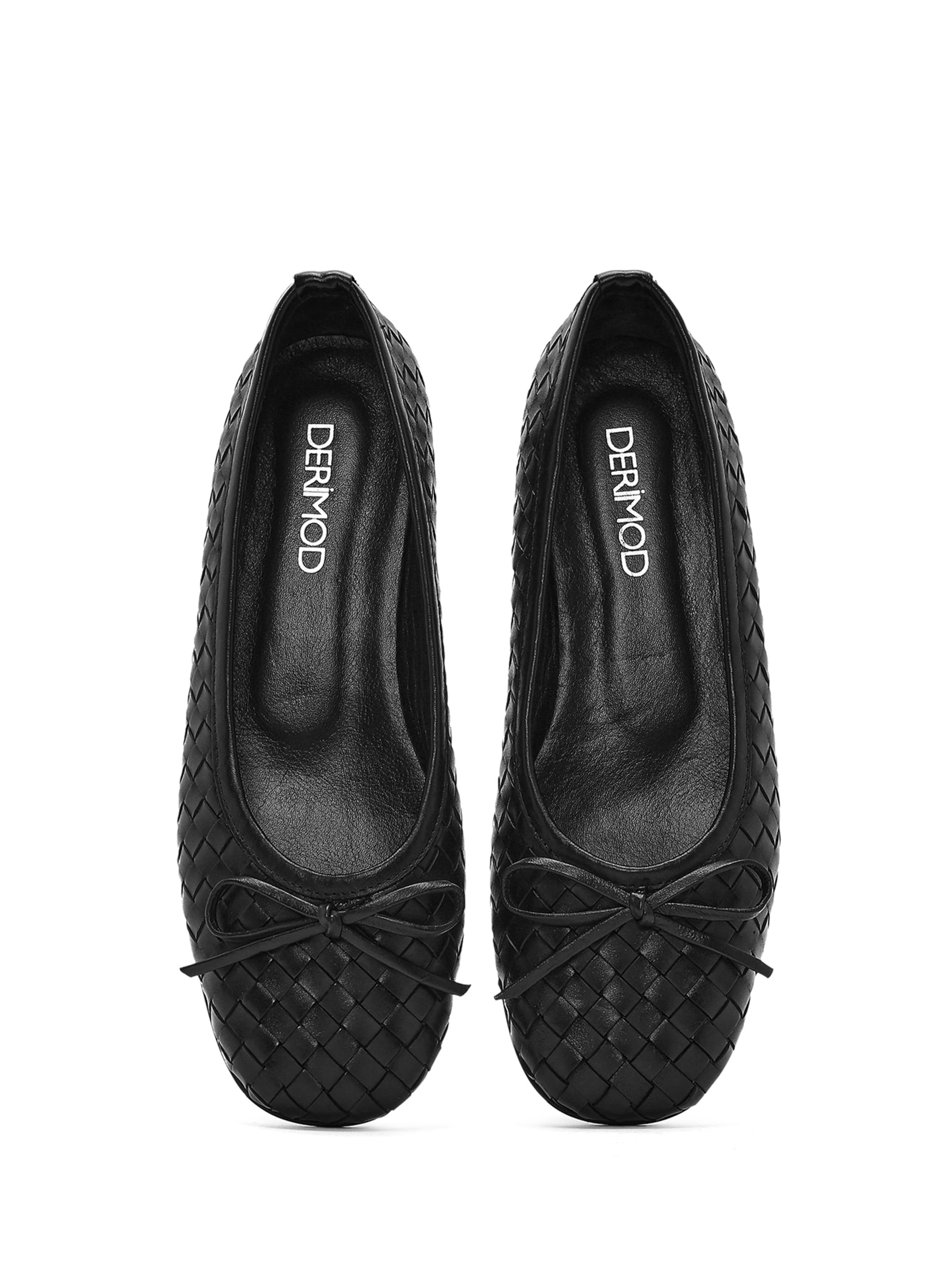 Derimod Ballerina in Schwarz