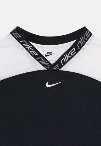 Nike Sportswear Тениска в черно