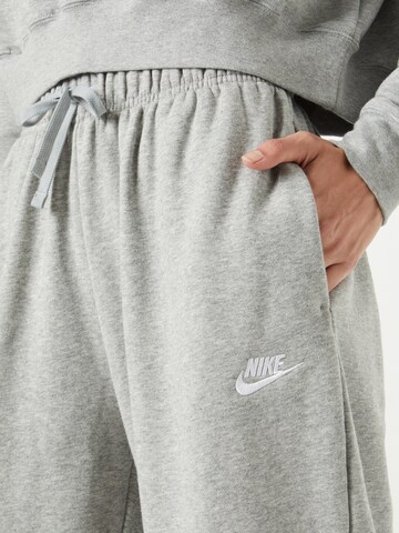 Nike Sportswear Свободный крой Штаны в Серый