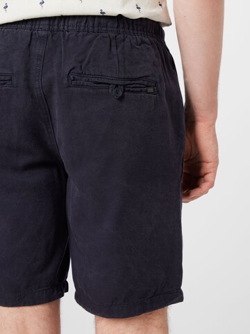 Casual Friday Regular Shorts 'Phelis' in Blau