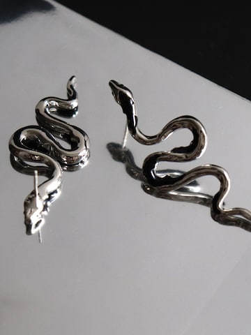Nightini Earrings 'Schwarze Schlangen' in Silver