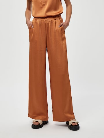 PEPPERCORN Pants 'Elotta' in Brown: front