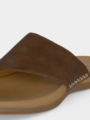 GABOR T-Bar Sandals in Brown