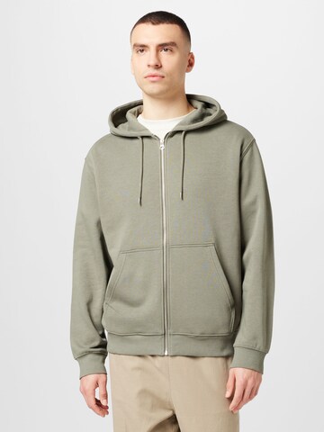 WEEKDAY Zip-Up Hoodie in Green: front