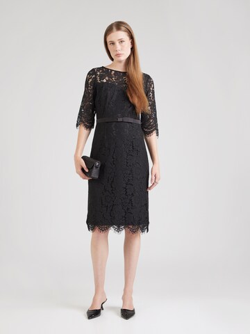 Rochie de cocktail de la APART pe negru