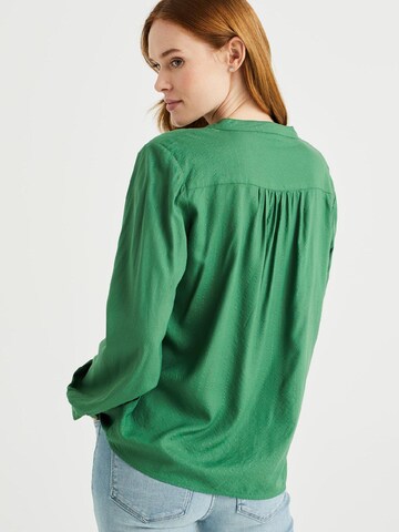 WE Fashion Blouse in Green