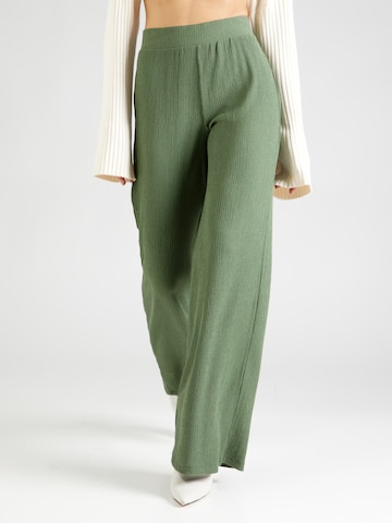 Loosefit Pantalon 'Emina' ABOUT YOU en vert : devant