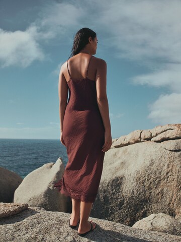 Next Mekko värissä ruskea