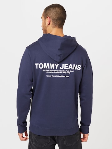 Bluză de molton de la Tommy Jeans pe albastru