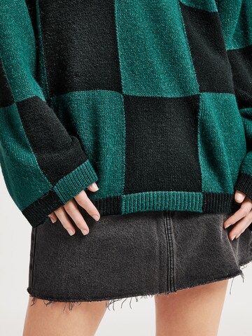 UNFOLLOWED x ABOUT YOU Sweatshirt 'GRUNGE' in Green
