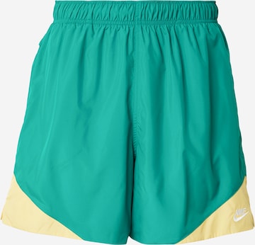 Nike Sportswear Loosefit Housut 'WR' värissä vihreä: etupuoli
