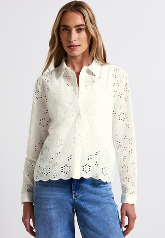 STREET ONE Blouse in White: front