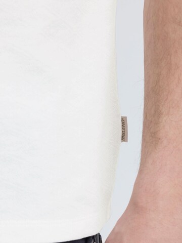 BLEND - Camiseta 'BHFalken' en blanco