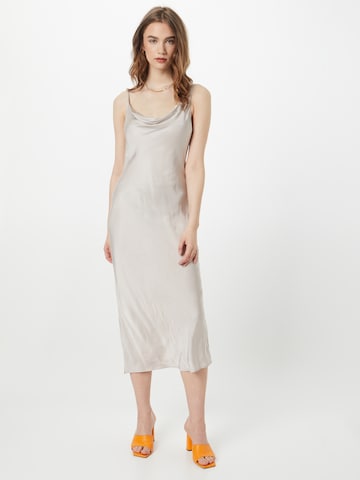 ABOUT YOU x Iconic by Tatiana Kucharova - Vestido 'Alena' en beige: frente