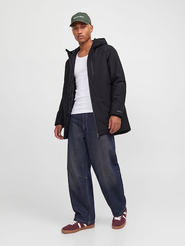 JACK & JONES Преходно яке 'JJSage' в черно