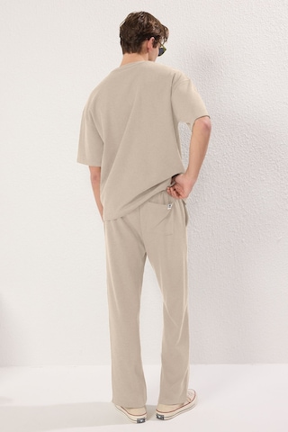 Trendyol Träningsoverall i beige