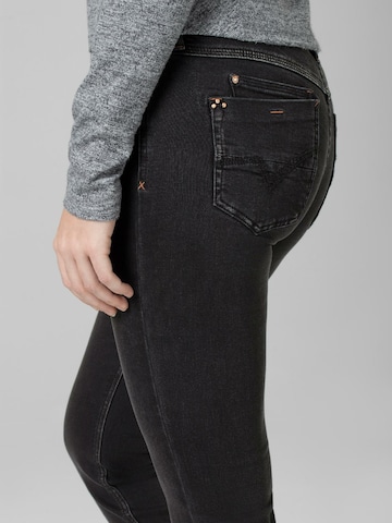 Slimfit Jeans 'Marah' di TIMEZONE in nero