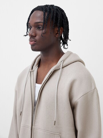 Bershka Sweat jacket in Grey