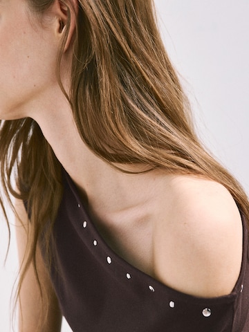 Tricou 'IRIA' de la MANGO pe maro