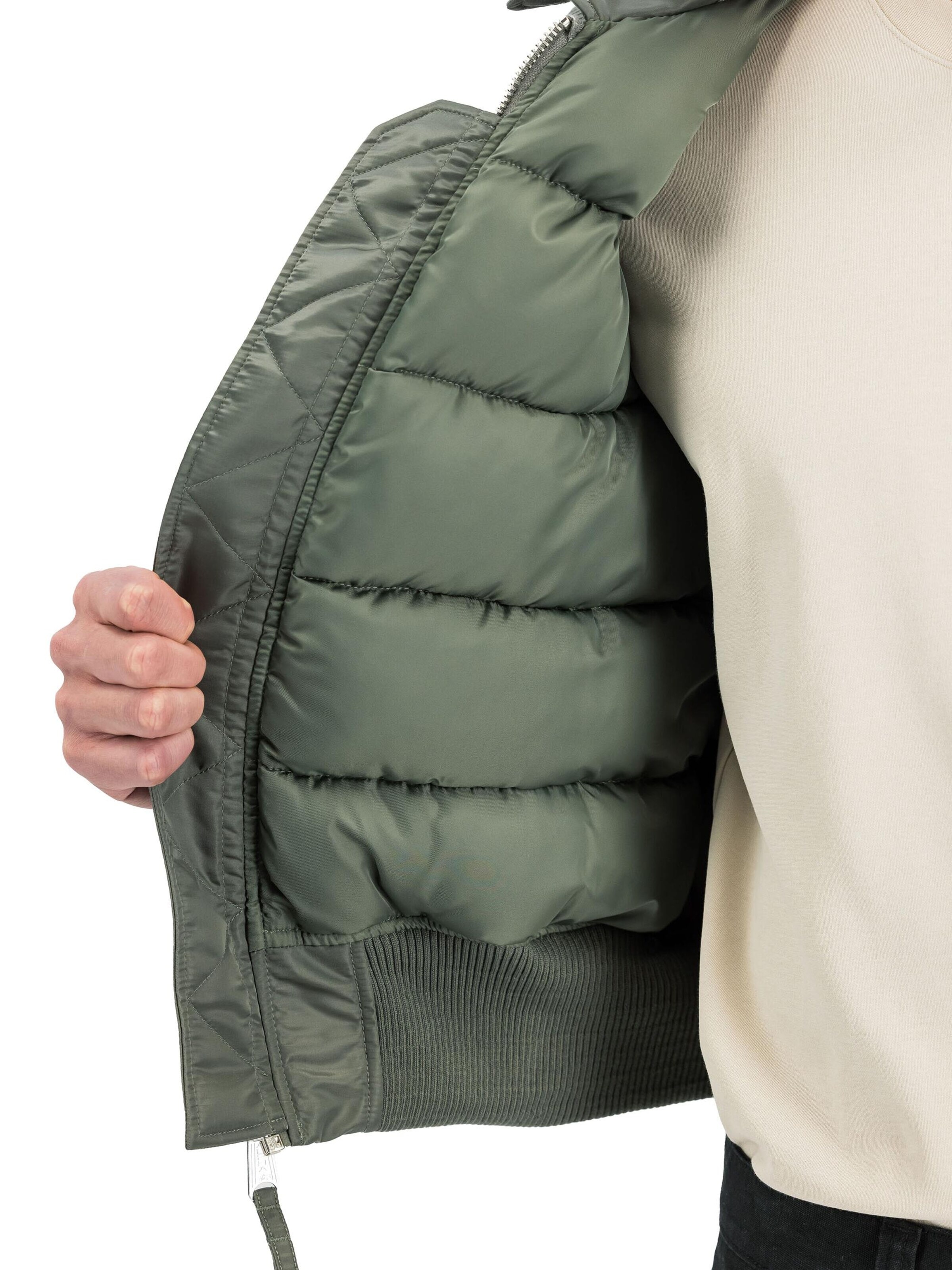 ALPHA INDUSTRIES Weste 'CWU-45/P' in Grün