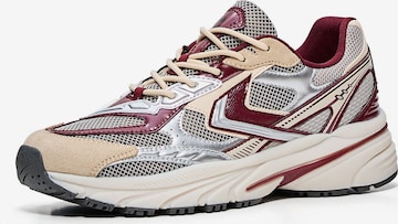 BershkaNiske tenisice - crvena boja: prednji dio