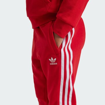 Survêtement 'Adicolor' ADIDAS ORIGINALS en rouge