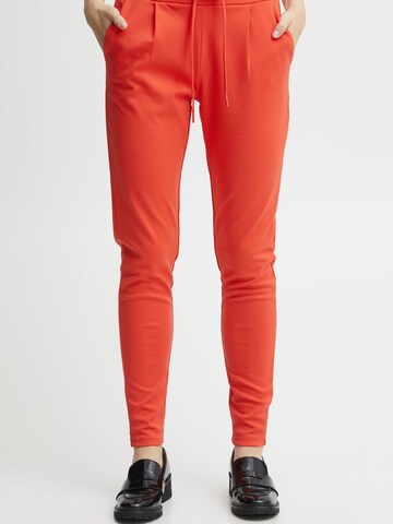 Effilé Pantalon 'KATE' ICHI en rouge : devant