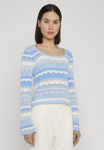 Pull-over Estelou en bleu : devant
