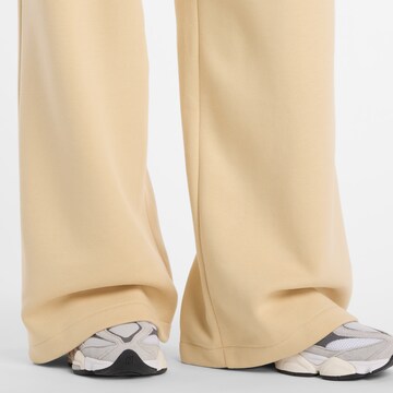 new balance Wide leg Pants in Beige