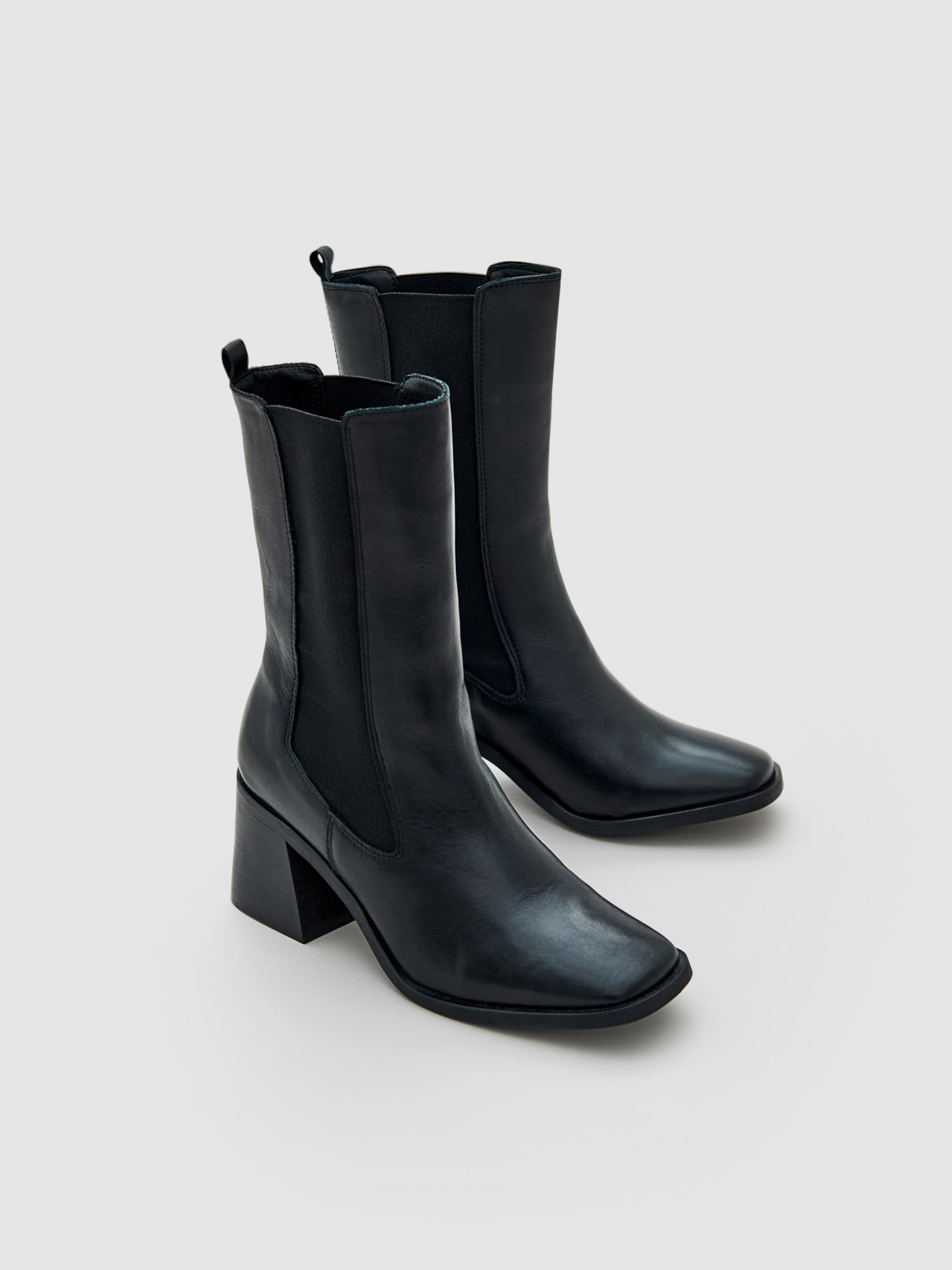 EDITED Producten Chelsea boots 'Meridith' Zwart