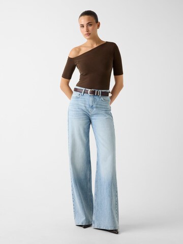 GUESS Top in Braun