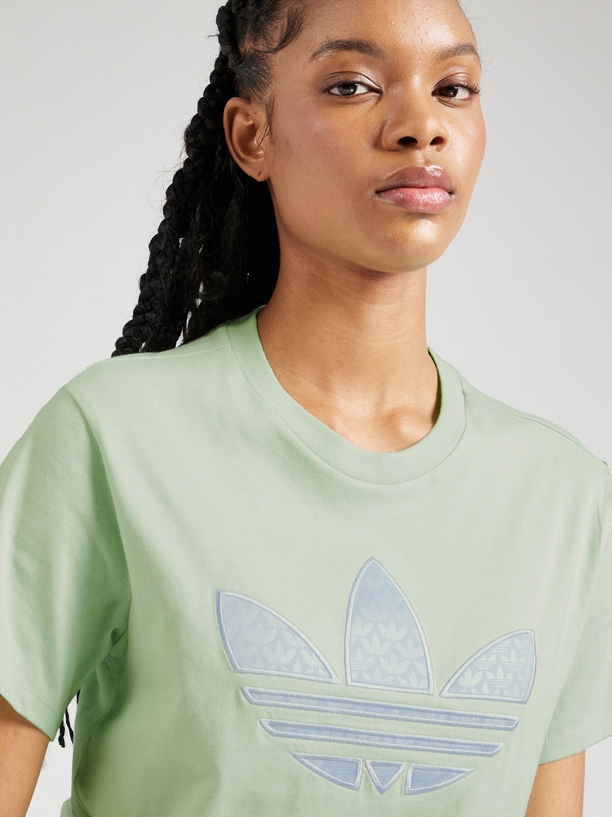 ADIDAS ORIGINALS T Shirt MONOGRAM in Hellgrun ABOUT YOU
