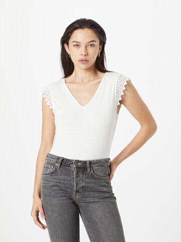 ABOUT YOU Shirt 'Caitlin' in White: front